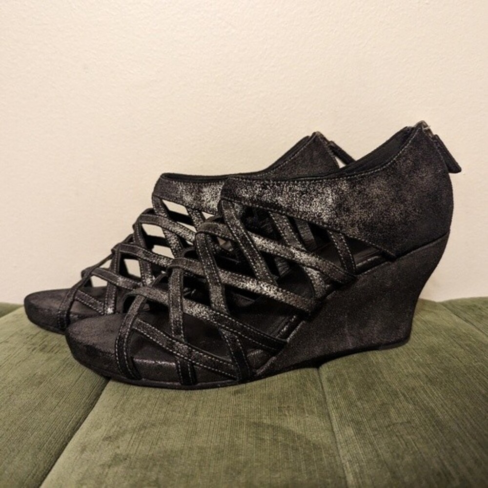 Eileen Fisher Metallic Black Suede Cage Wedge Strappy Sandals Lattice Heels